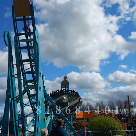 Flamingo Land - Woodlands W174 Campsite *