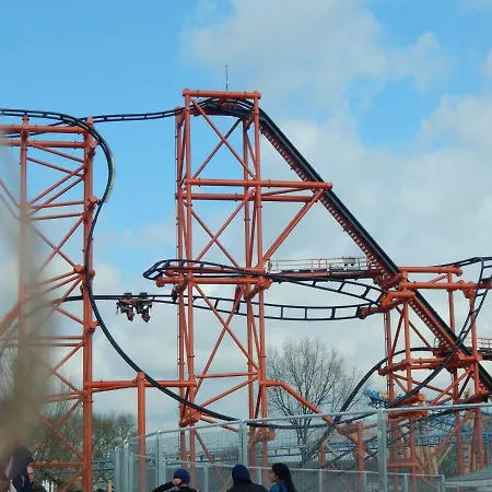 Flamingo Land - Woodlands W174 Campsite *